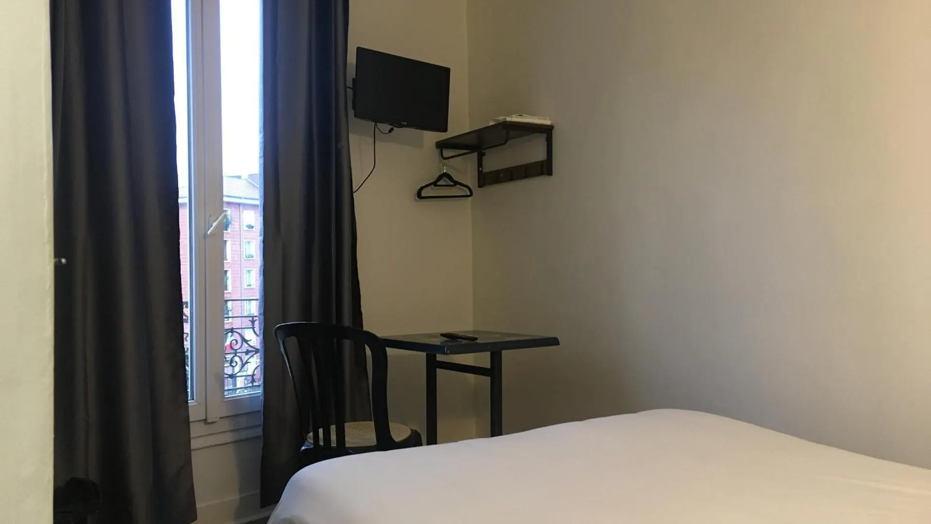Le Saint Ouen Париж